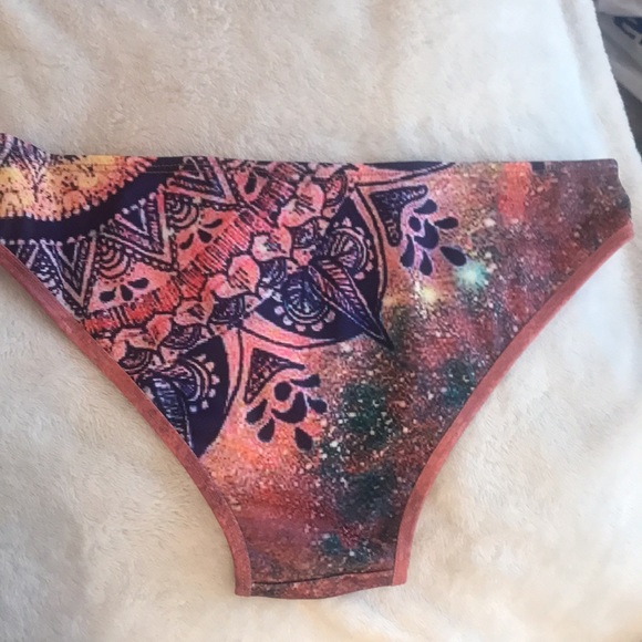 Chicyea Tankini - Picture 3 of 10